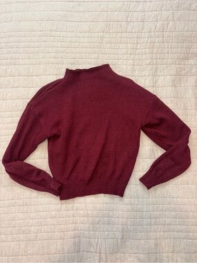 Amazon Women's Turtleneck Sweater in Burgundy